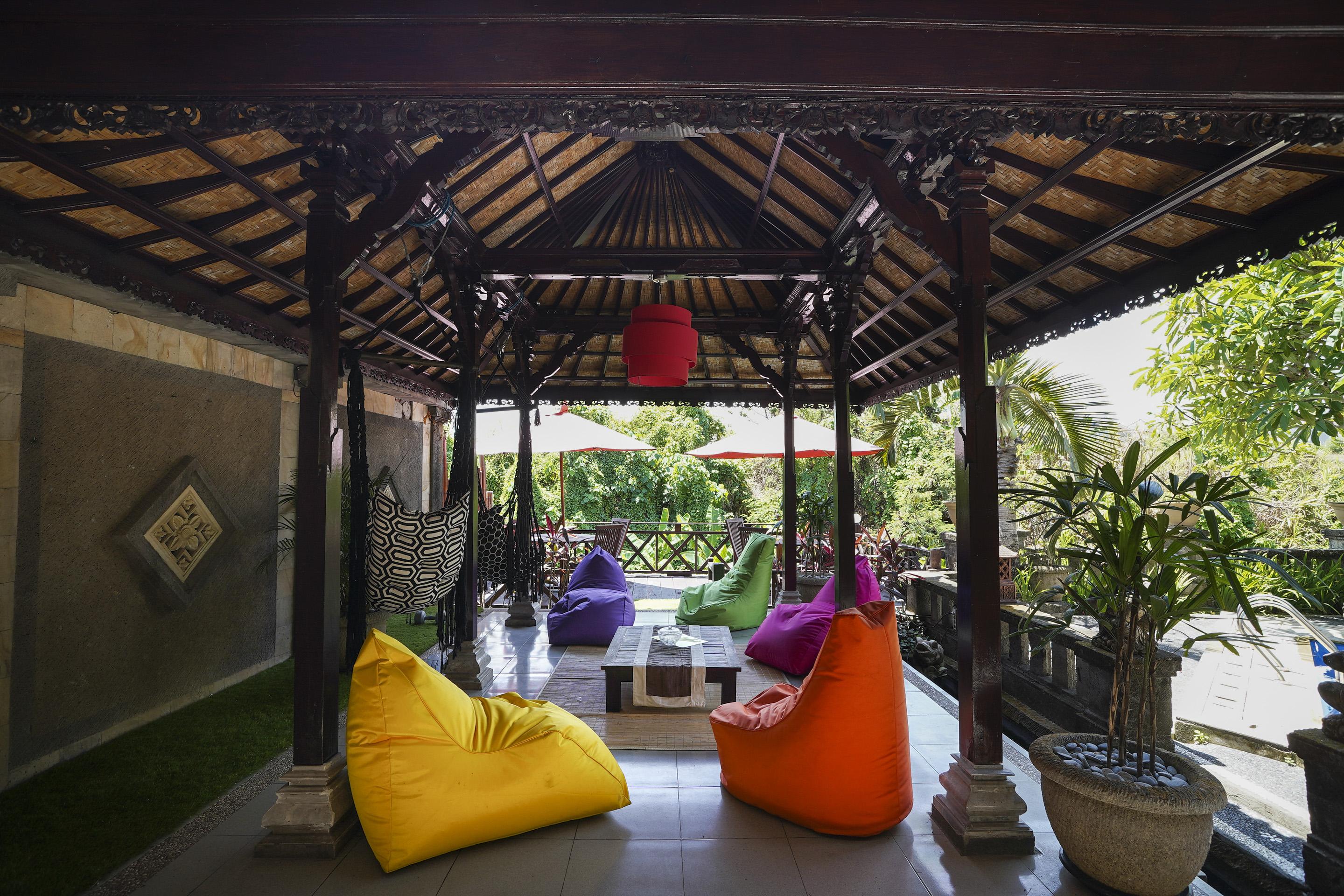Oyo 2321 Griya Shanti Homestay Ketewel Экстерьер фото
