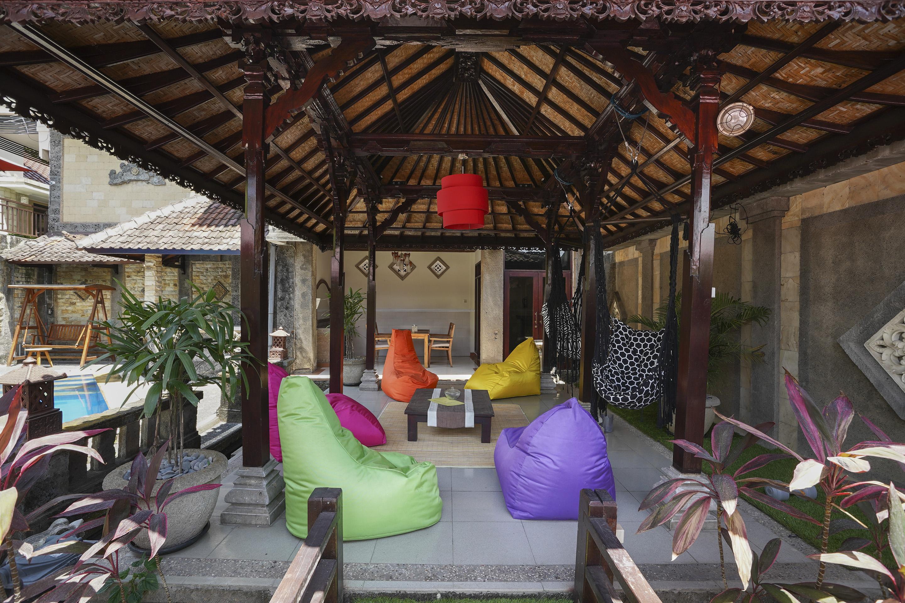 Oyo 2321 Griya Shanti Homestay Ketewel Экстерьер фото